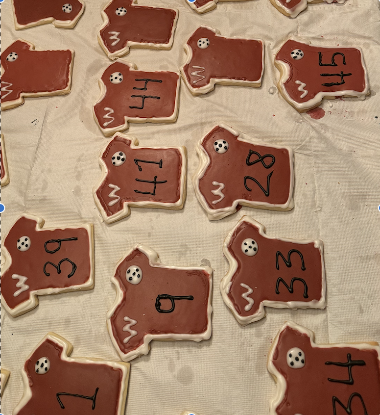 Sports jersey cookies with player numbers